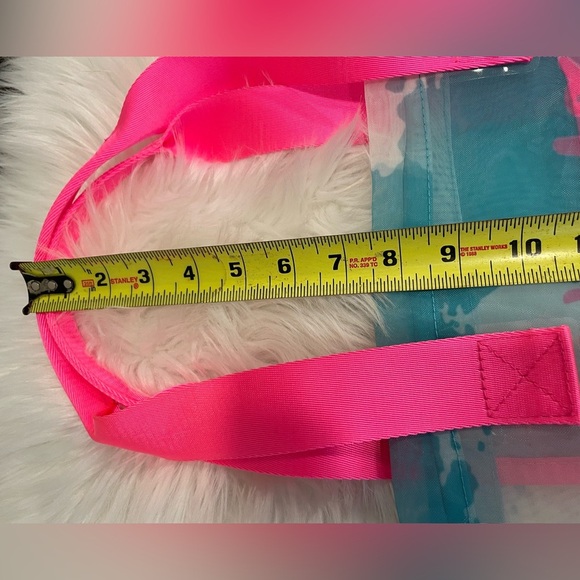 Nwot Lilly Pulitzer “Let’s Go Somewhere xx Lilly” Mesh Beach/Shopping Tote - Picture 7 of 8